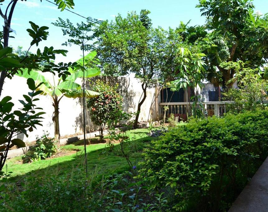 Santos'S House Hotell Sao Tome Eksteriør bilde